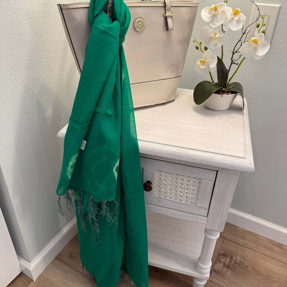 Green Pashmina scarf Shawl: Boho Chic All-season Wrap made in India